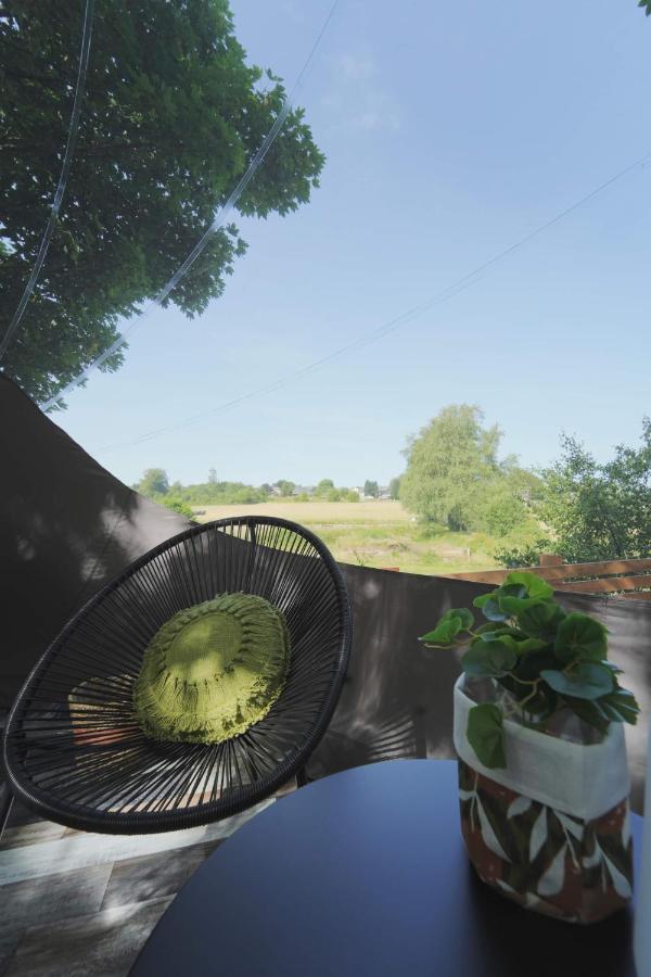 Bulles Odette & Ginette Et Tiny House Suzette "Au Guet Marais" Etape Insolite Paliseul Luaran gambar